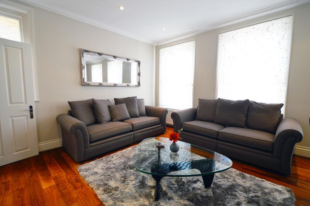 Apartment Albert Bridge